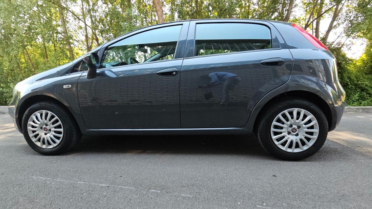 Fiat Punto 1.2 8V 5 porte Street SOLO 19.700 KM!!!!
