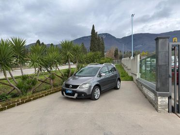 VOLKSWAGEN - Golf Plus