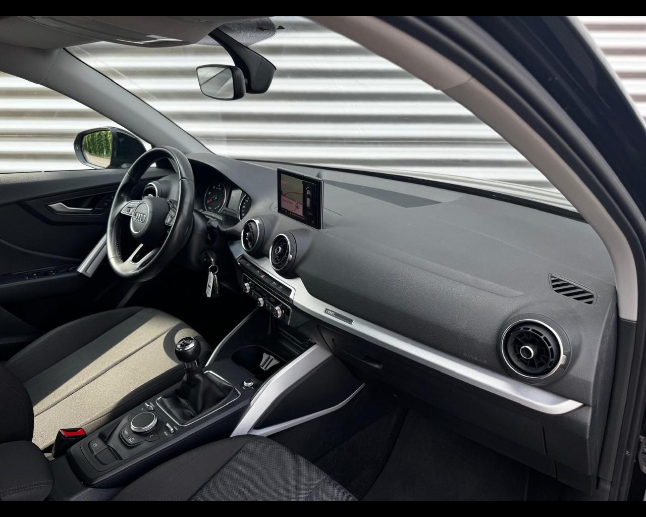 AUDI Q2 30 TDI BUSINESS