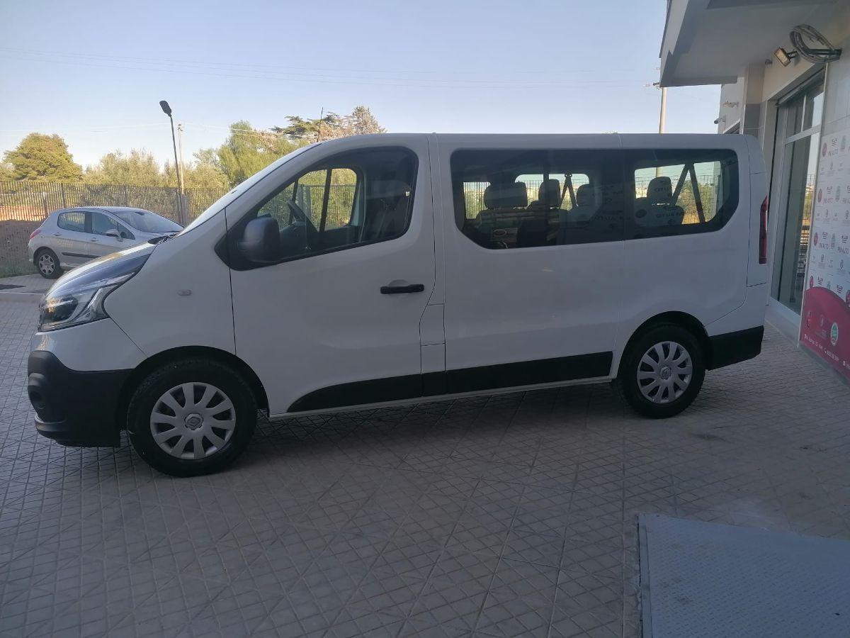 RENAULT Trafic Passenger 9 posti 2.0 dci 145cv EnergyZen