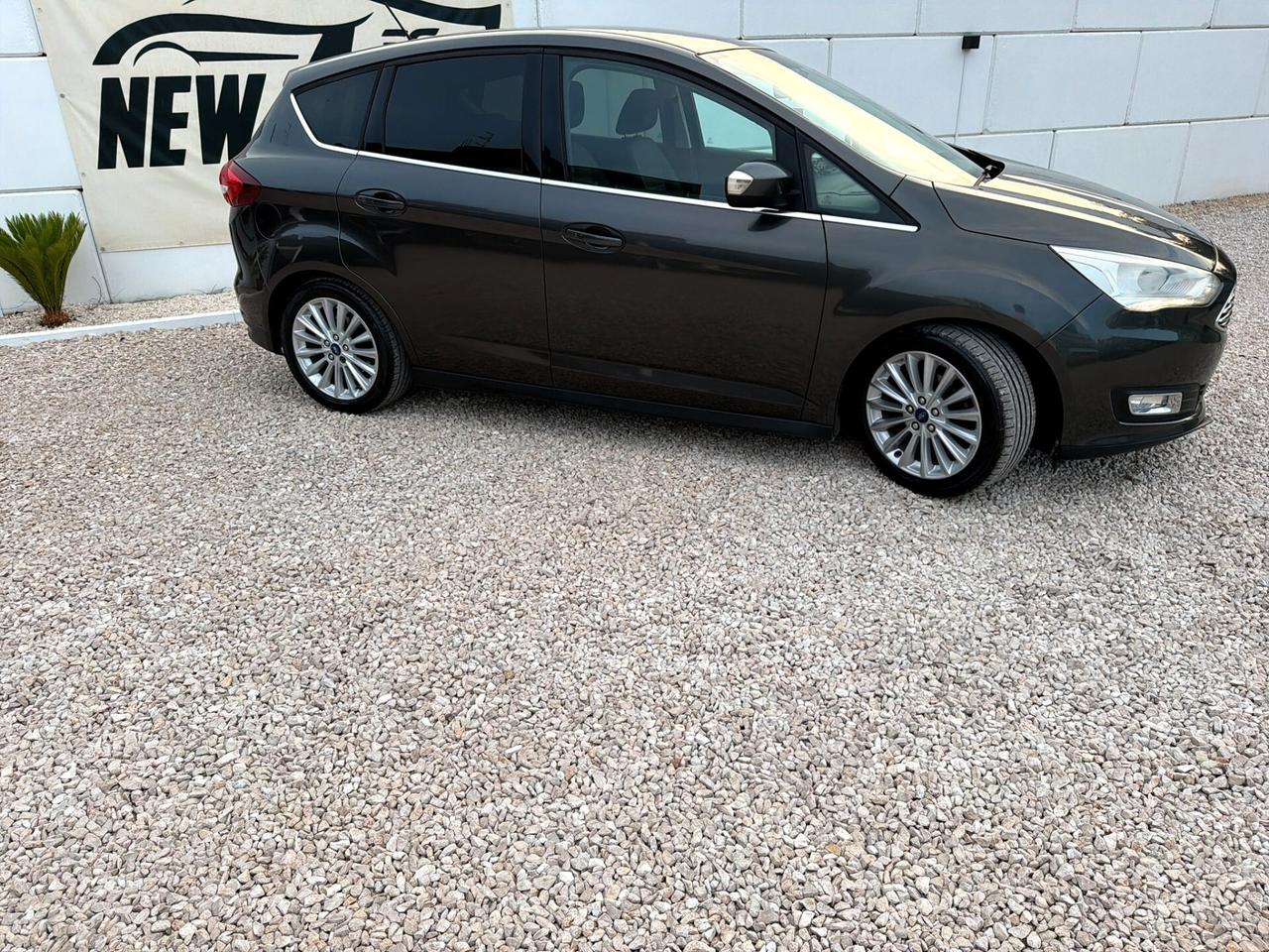 Ford C-Max Titanium