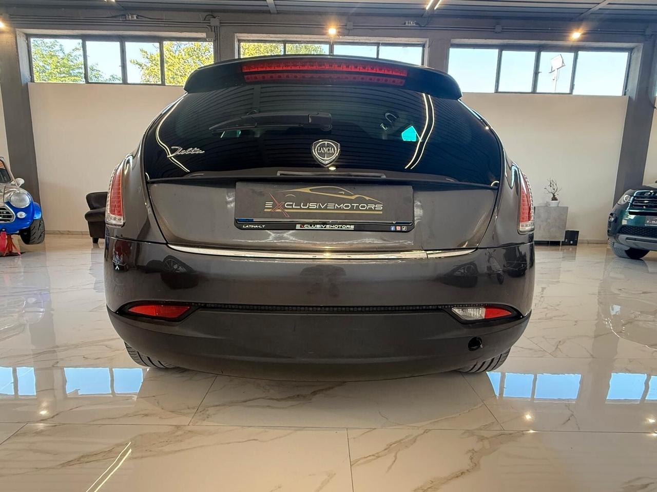 Lancia Delta 1.6 MJT DPF 105 CV Silver