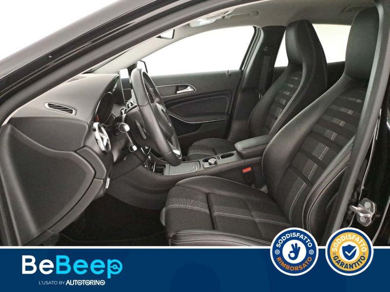 Mercedes-Benz GLA 200 D SPORT 4MATIC AUTO