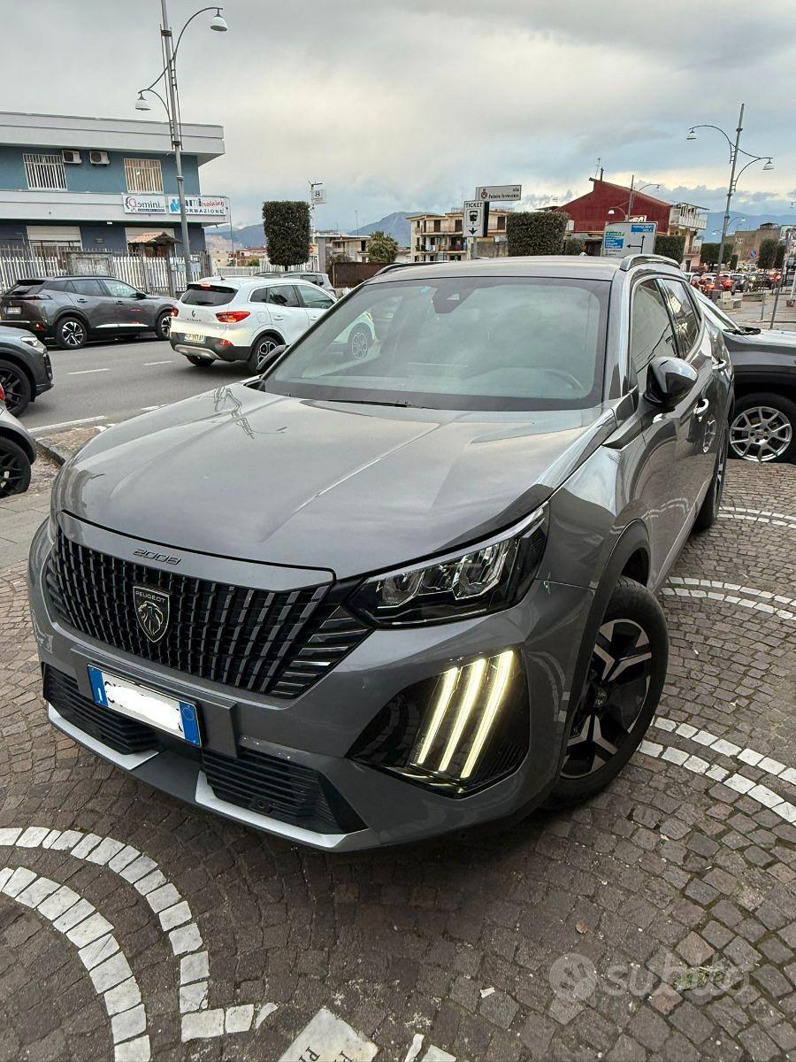 2024 PEUGEOT 2008 1.2cc 100cv S&S "ALLURE"