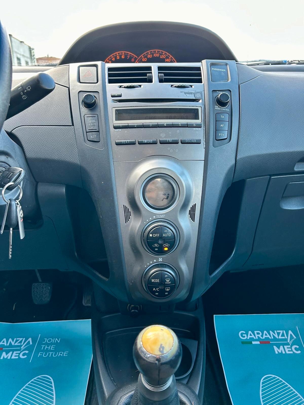 Toyota Yaris 1.0 5 porte Sol - ok neopatentato