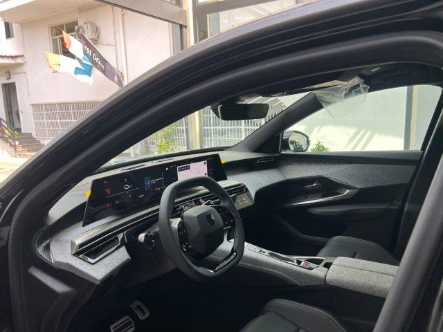 PEUGEOT 3008 Hybrid 145 e-DCS6 GT da?379,00 mensili