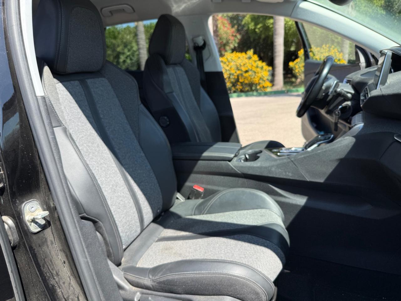 Peugeot 3008 BlueHDi 130 S&S EAT8 Allure