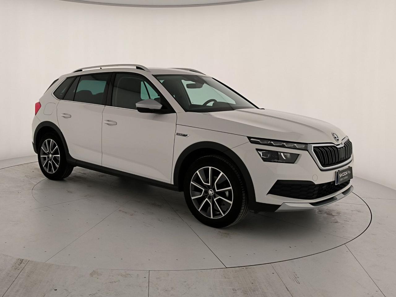 Skoda Kamiq 1.0 tsi scoutline 110cv