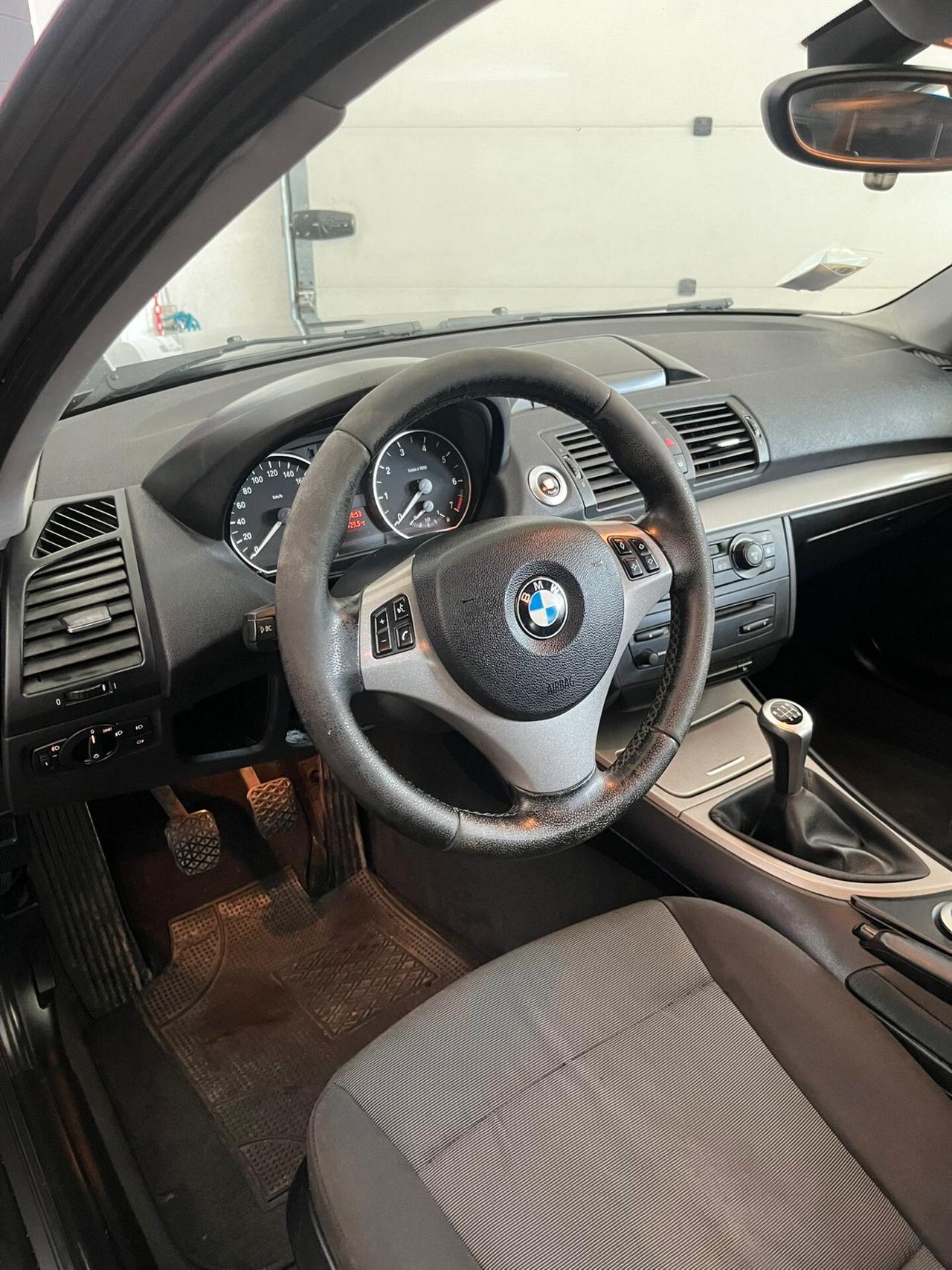 Bmw 118 118i cat 5 porte Futura