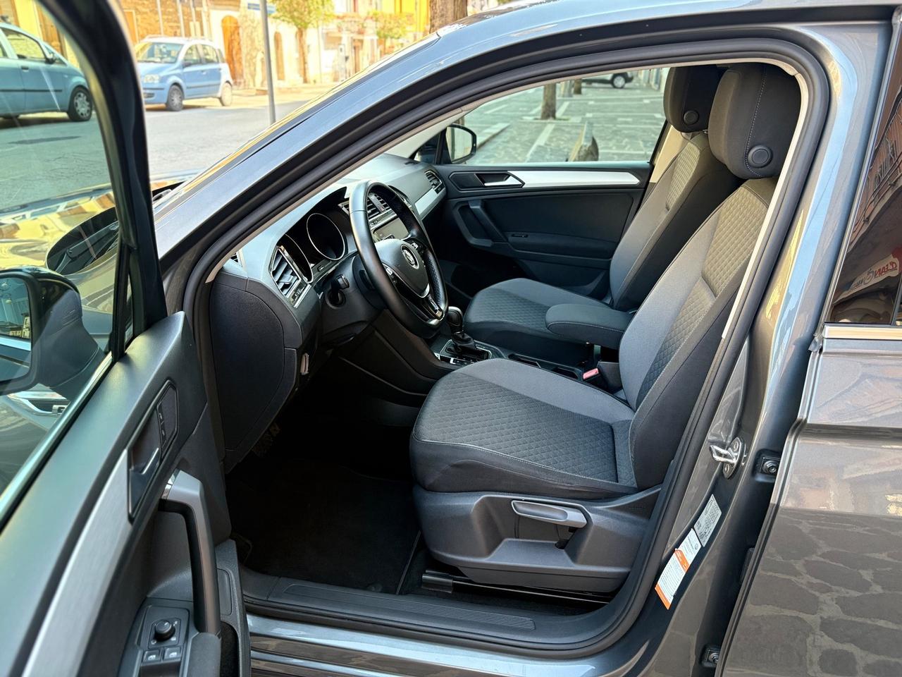Volkswagen Tiguan 2.0 TDI DSG R-Line FULL/LED/NAV