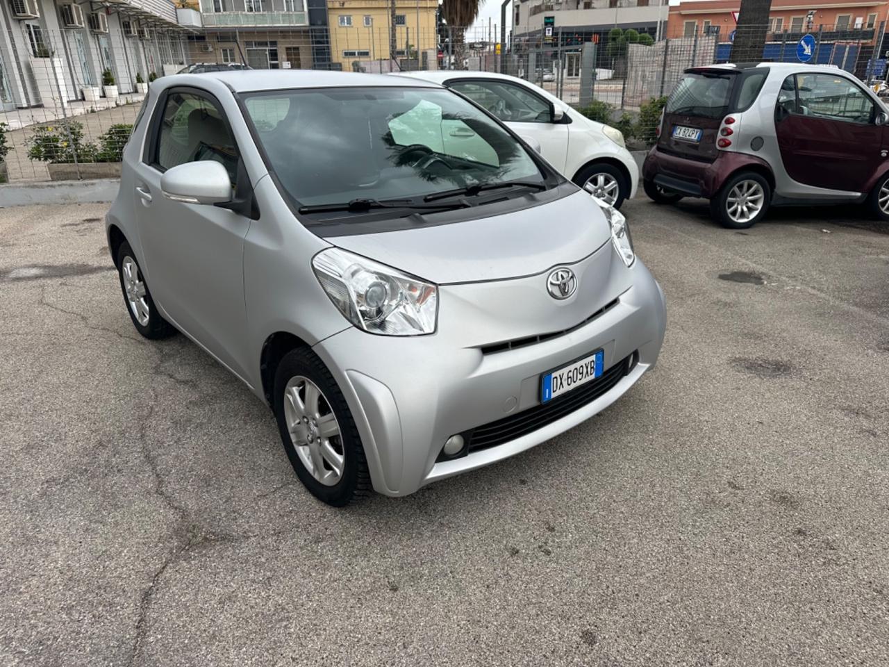 Toyota iQ 1.0 Multidrive