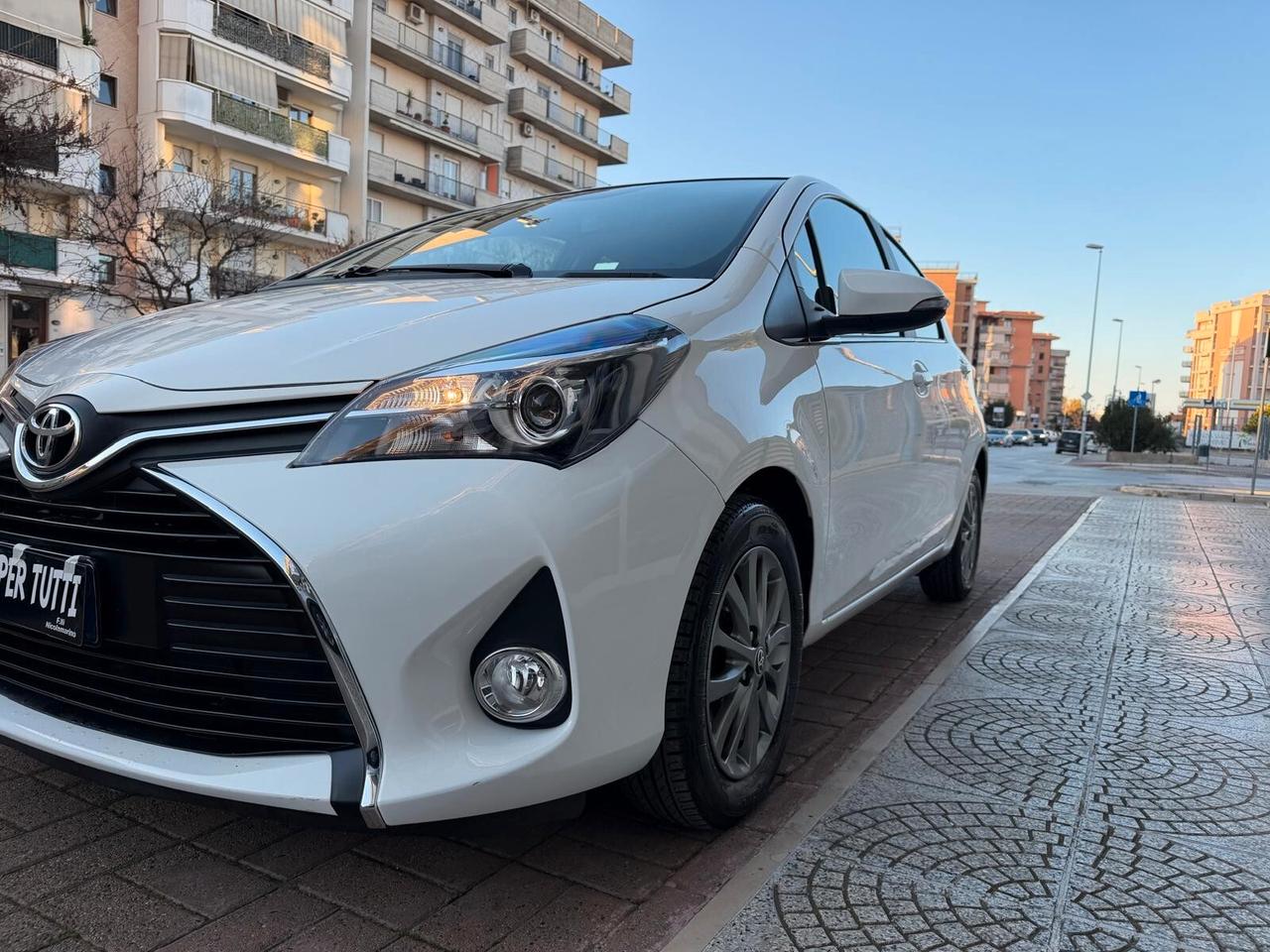Toyota Yaris 1.0 5 porte Active