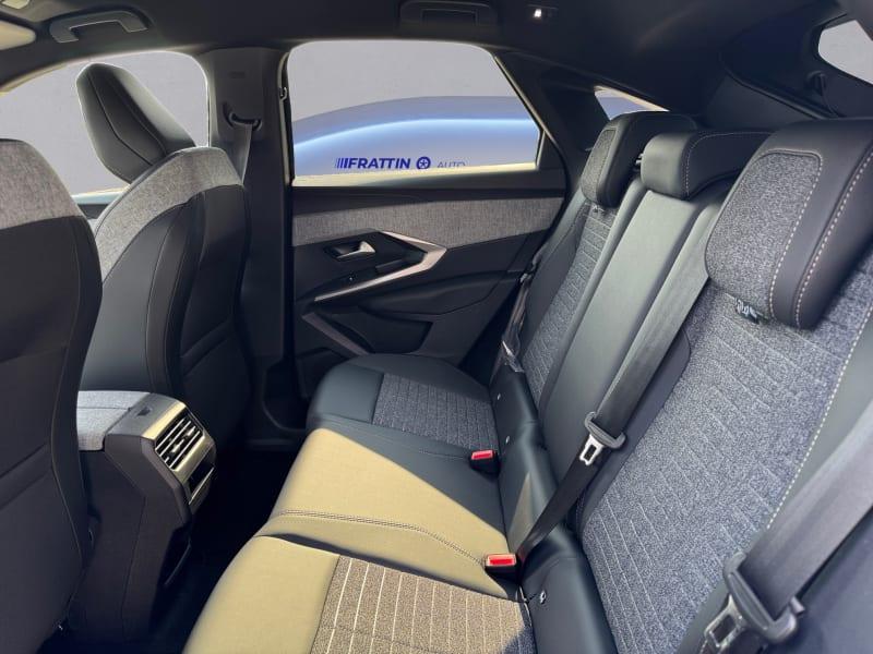 PEUGEOT 3008 HYBRID 145 E-DCS6 ALLURE