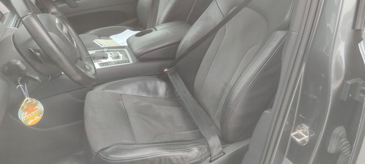 Audi Q7 3.0 V6 TDI S-LINE 240 CV quattro tiptronic Plus