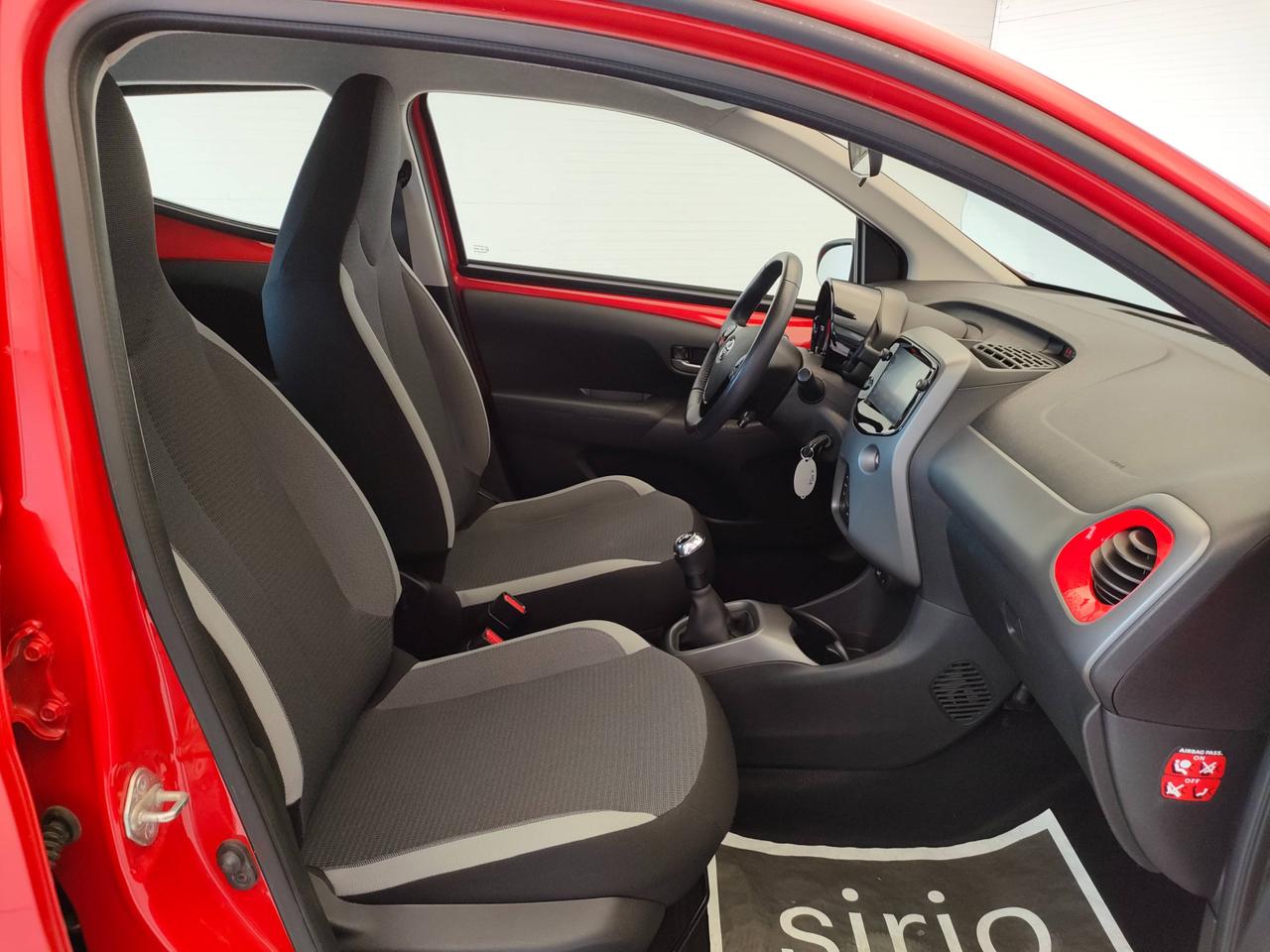 TOYOTA Aygo II 2018 5p - Aygo 5p 1.0 x-play 72cv
