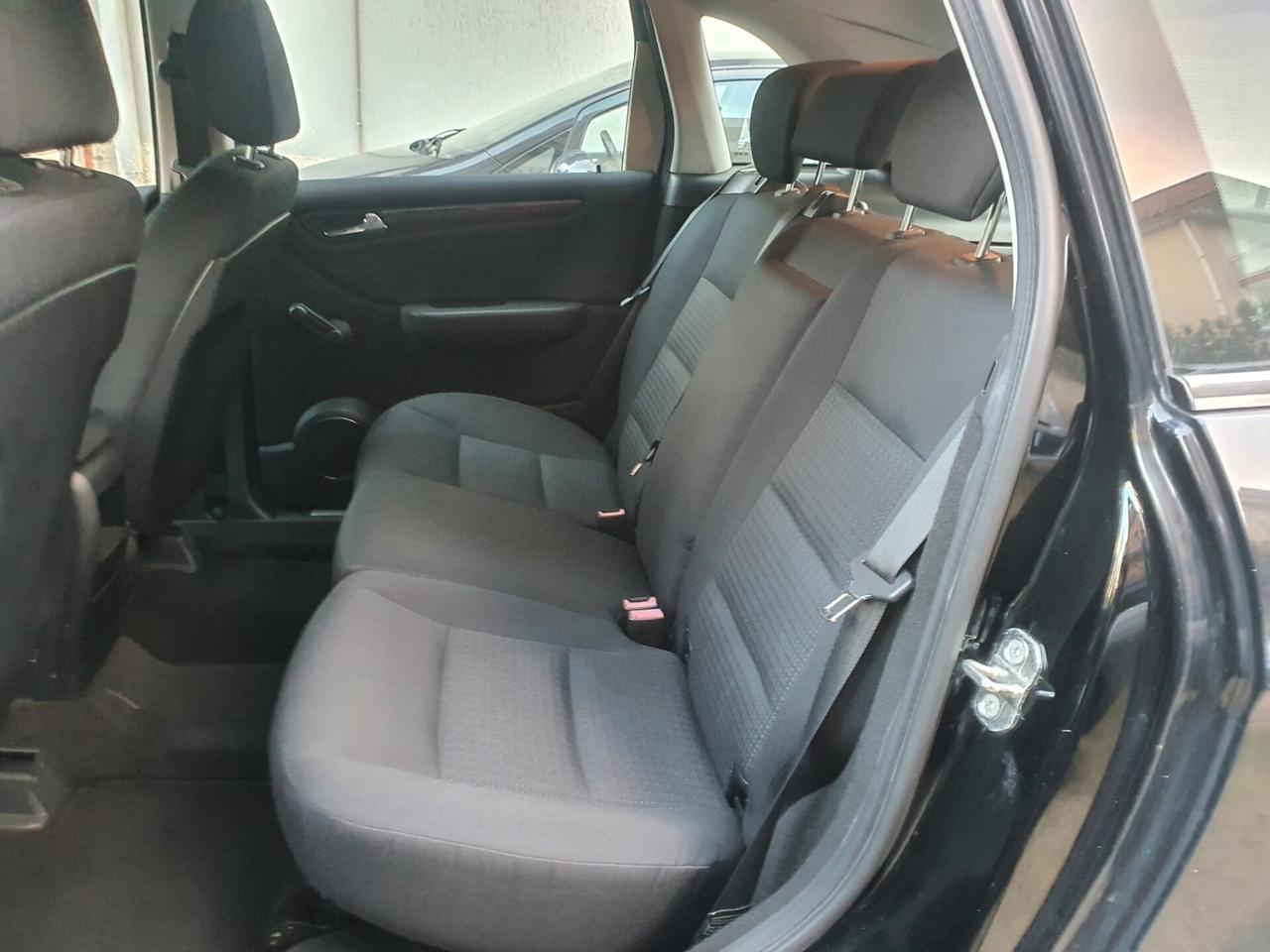 Mercedes-benz B 180 CDI