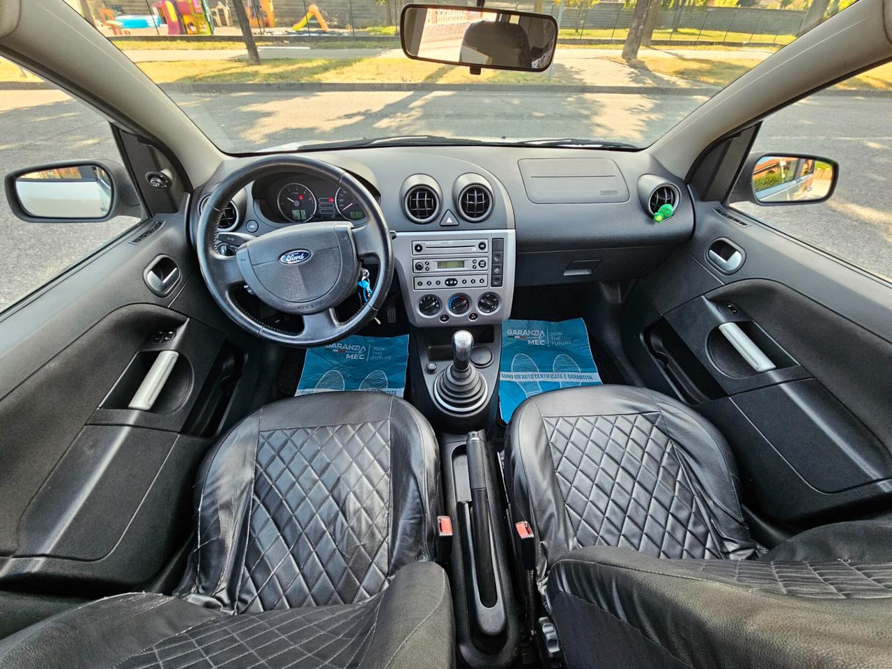 Ford Fiesta 1.4 TDCi 5p. Ghia Neopatentati 147.000km
