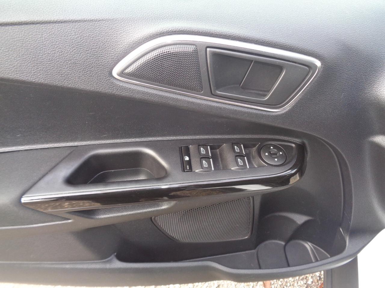 Ford B-Max 1.5 TDCi 75 CV Business Titanium