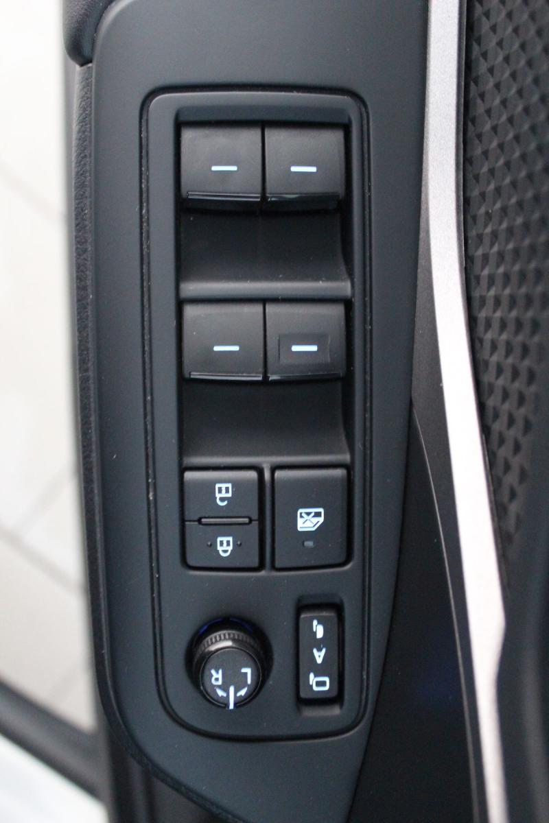 TOYOTA - C-HR - 1.8 Hybrid E-CVT Active