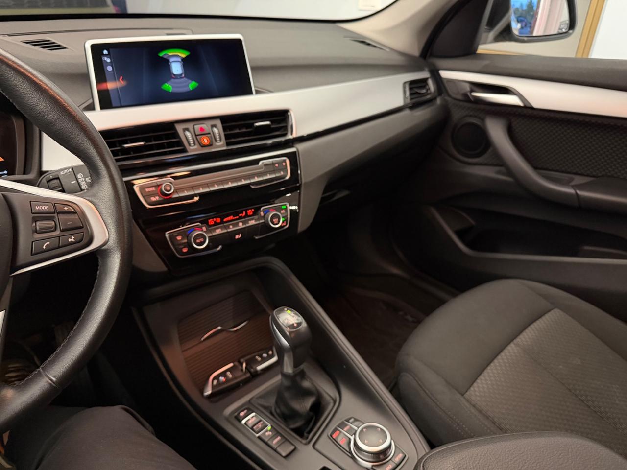 X1 xDrive25e Advantage iva 220 cv