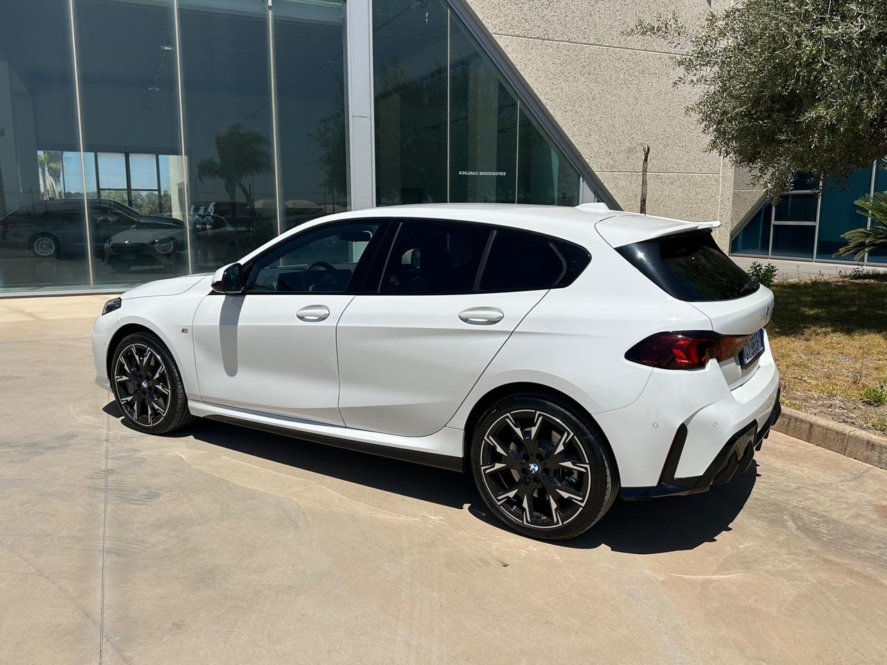 BMW 118 d MSport Pro possibilità noleggio no scoring