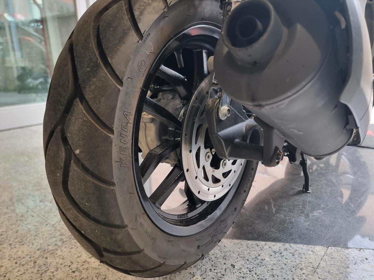 Kymco People 125