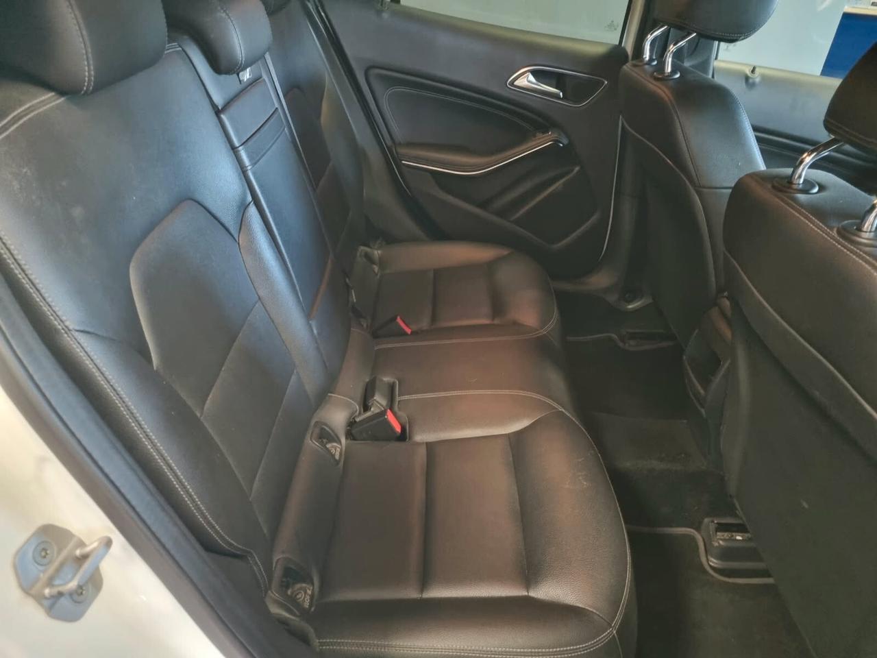 Mercedes-benz GLA 200 d Automatic Premium