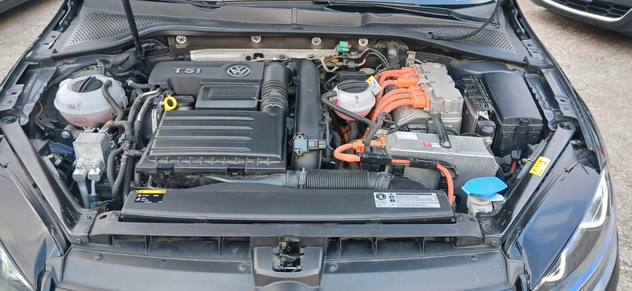 Volkswagen Golf 7° GTE 1.4 TSI DSG Hybrid - 2016