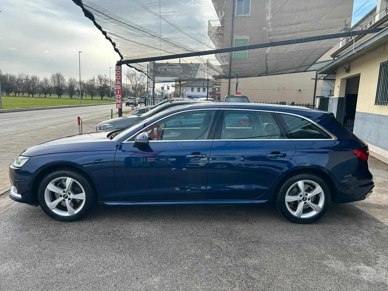 AUDI A4 Avant 35 2.0TDI 163CV S-Tronic Business