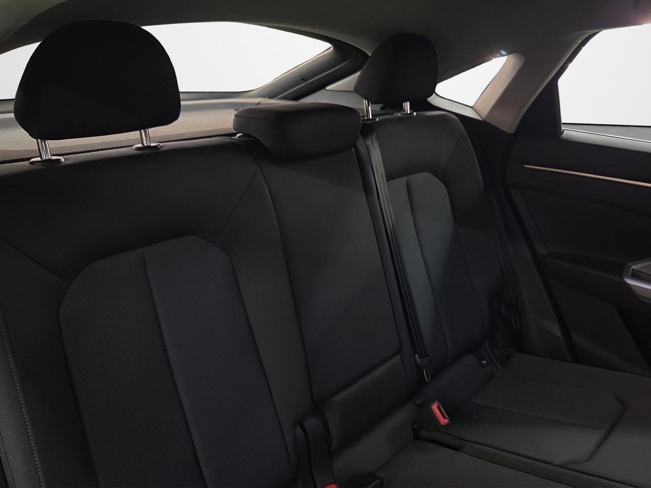 Audi Q3 SPORTBACK 35 TDI S tronic QUATTRO Business Plus