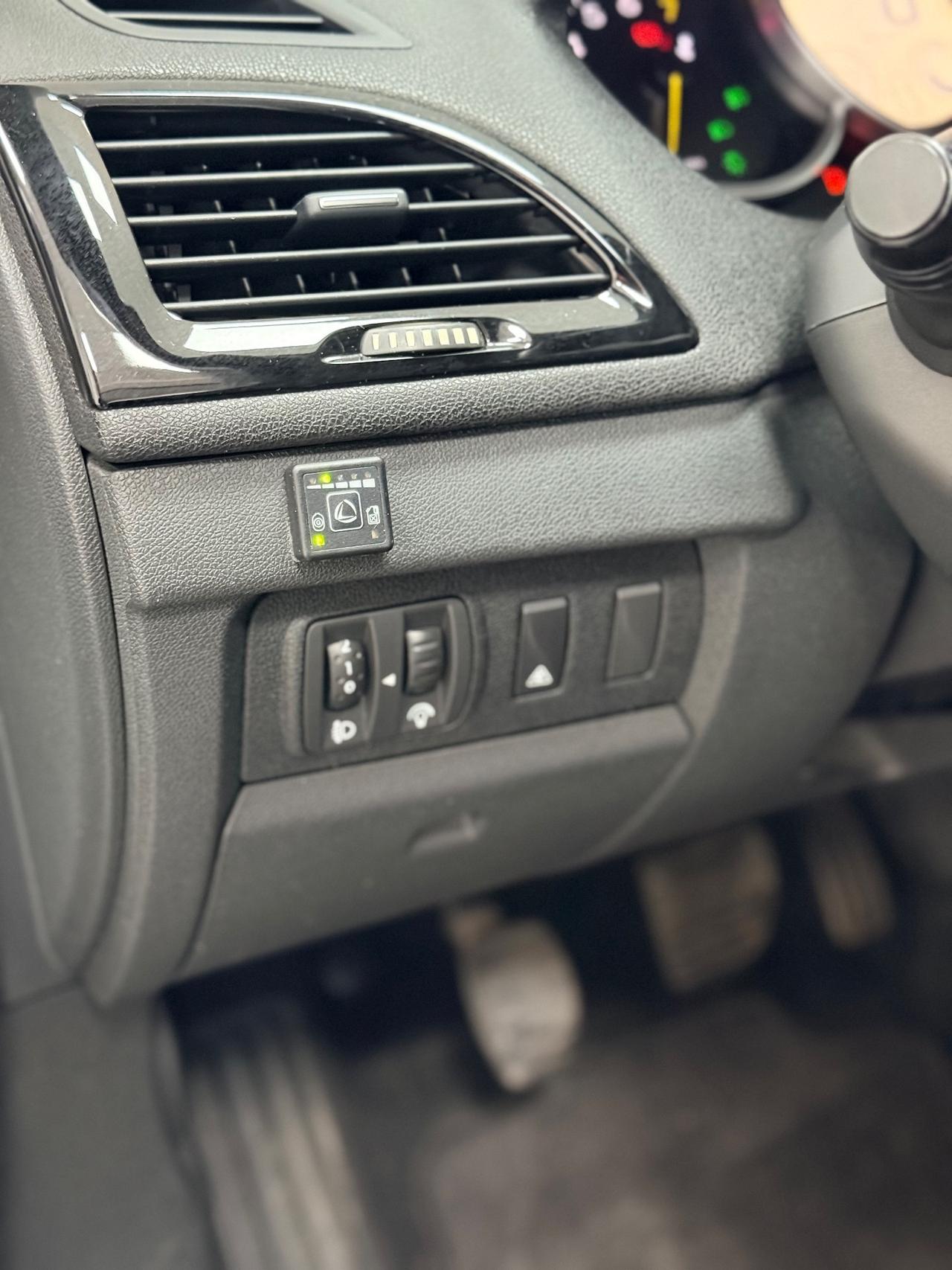 Renault Megane 1.6 Attractive GPL 04/2012 NEOPATENTATI