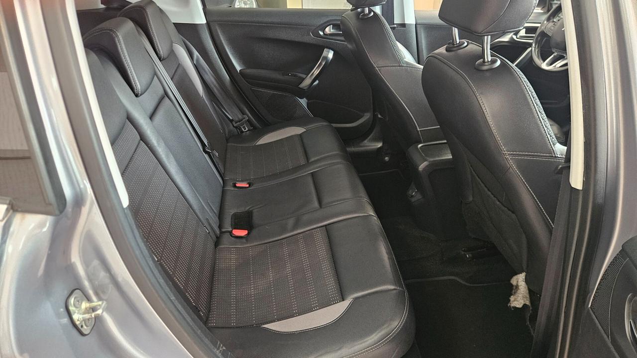 Peugeot 2008 BlueHDi 100 S&S Allure