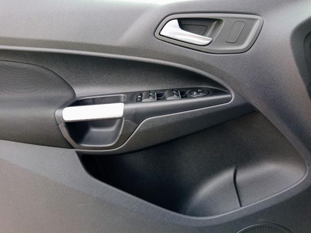 FORD Tourneo Connect 7 1.5 TDCi 120 CV Titanium
