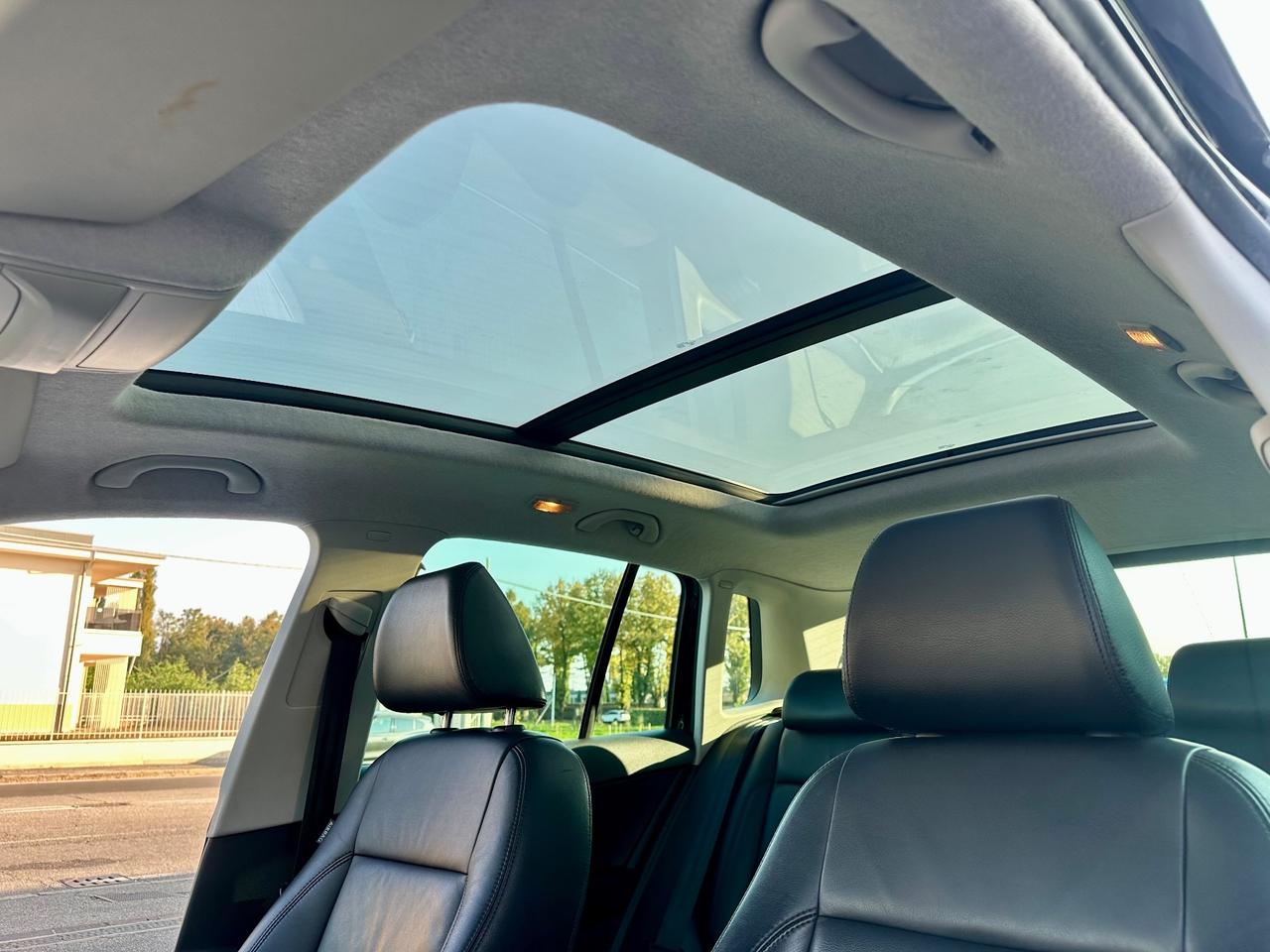 Volkswagen Tiguan 2.0 TDI DPF 4MOTION tiptronic Track & Field