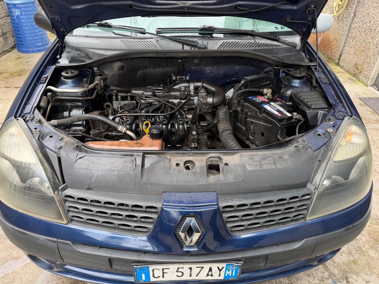 Renault Clio 1.2 BENZINA NEOPATENTATI CONSUMI BASSI