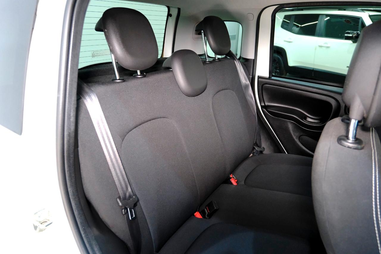 Fiat Panda Cross 1.0 HYBRID 70 cv CARPLAY