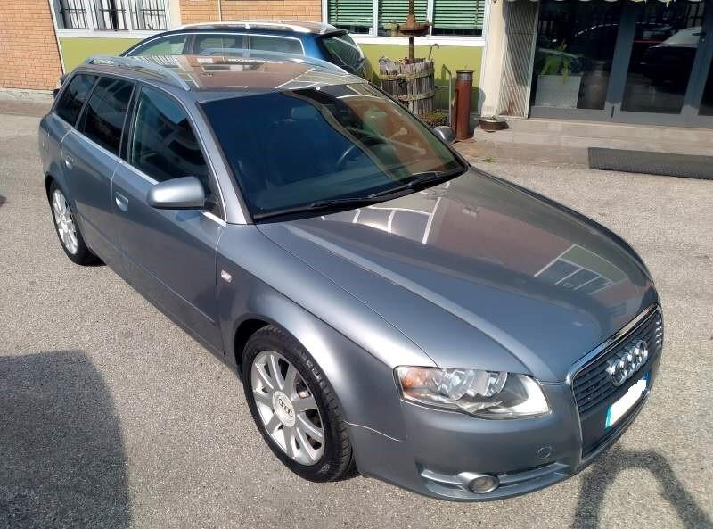 Audi A4 2.0 16V TDI Avant S-LINE