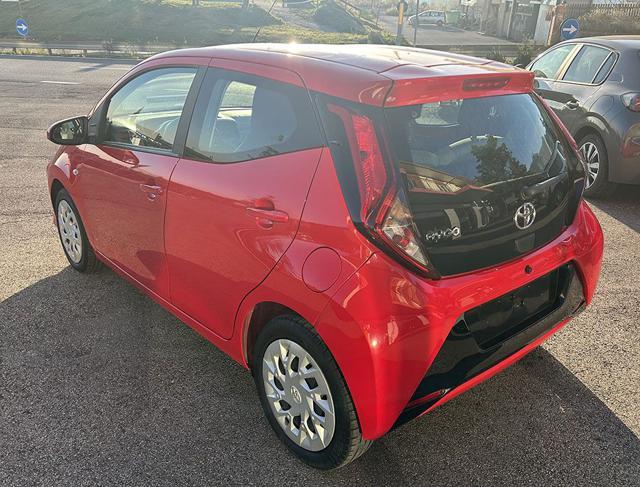 TOYOTA Aygo Connect 1.0 VVT-i 72 CV 5 porte x-play
