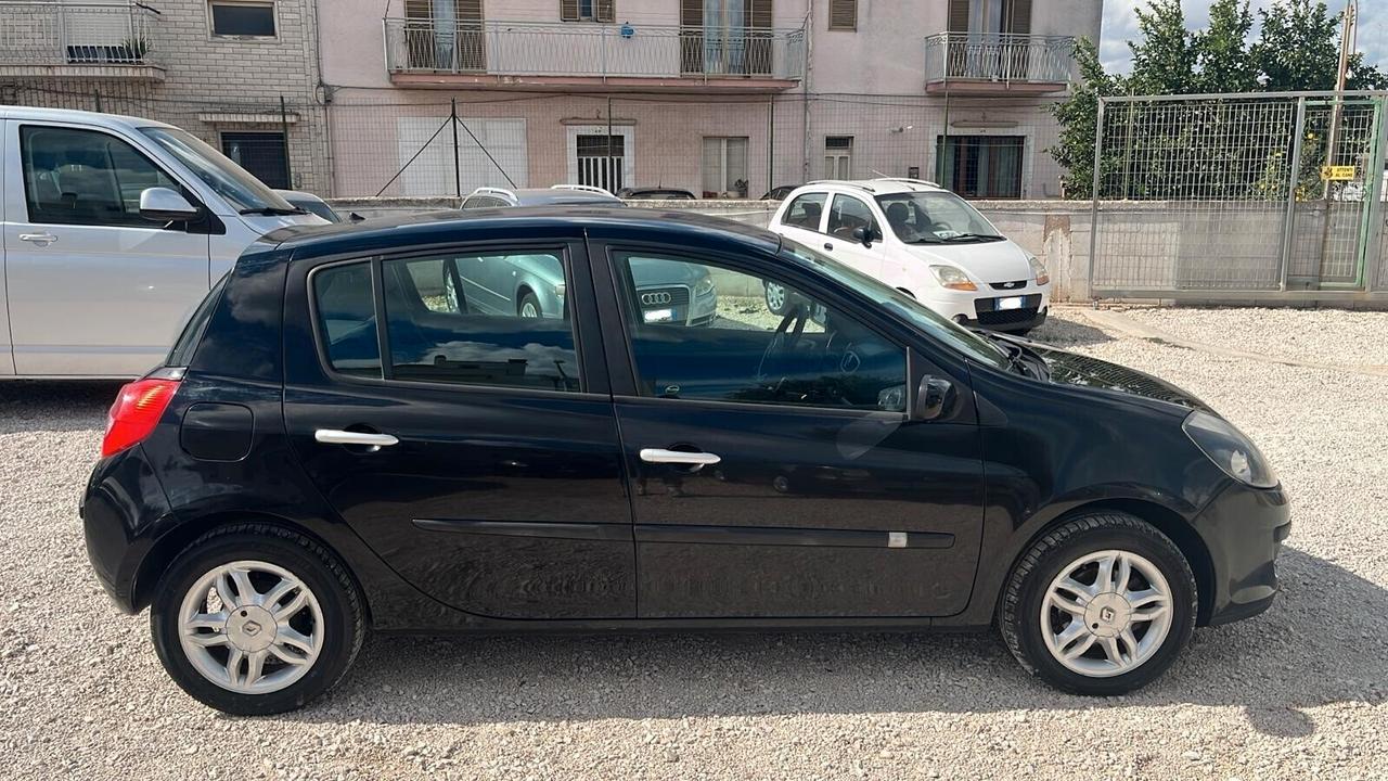 Renault Clio 1.2 5 porte GPL