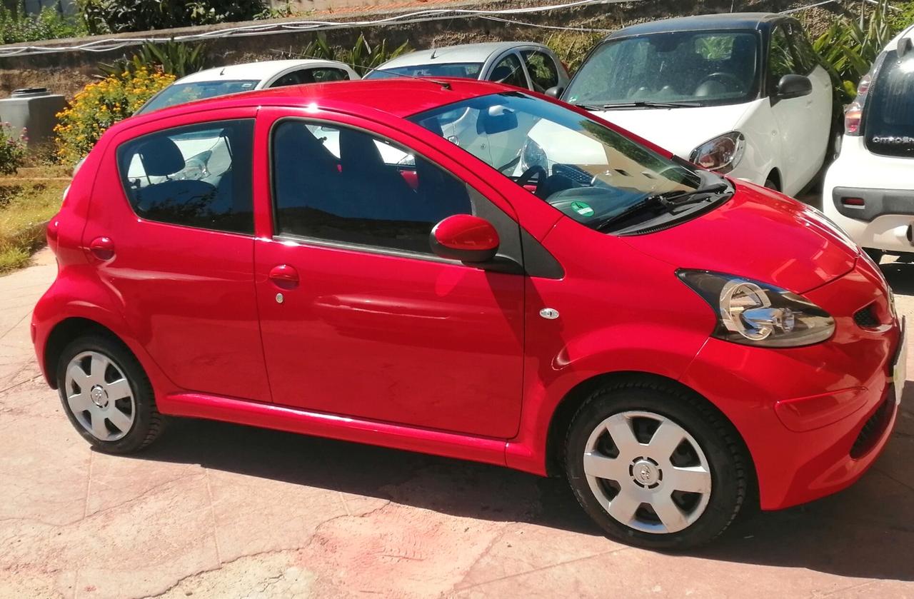 Toyota Aygo 1.0 12V VVT-i 5 porte 2007 Full