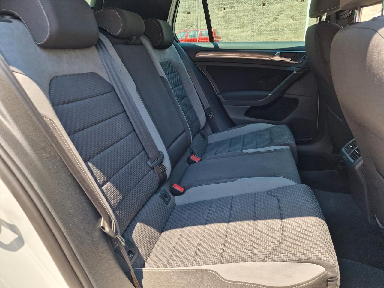 Volkswagen Golf VII 1.5 TSI ACT 5p. all. R LINE Sport 150CV