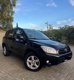Toyota RAV4 2.2 D-4D 136Cv 4X4 *LUXURY* 2009