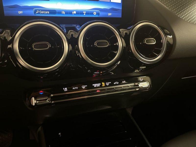 Mercedes-Benz GLA 180 d Automatic Business Extra