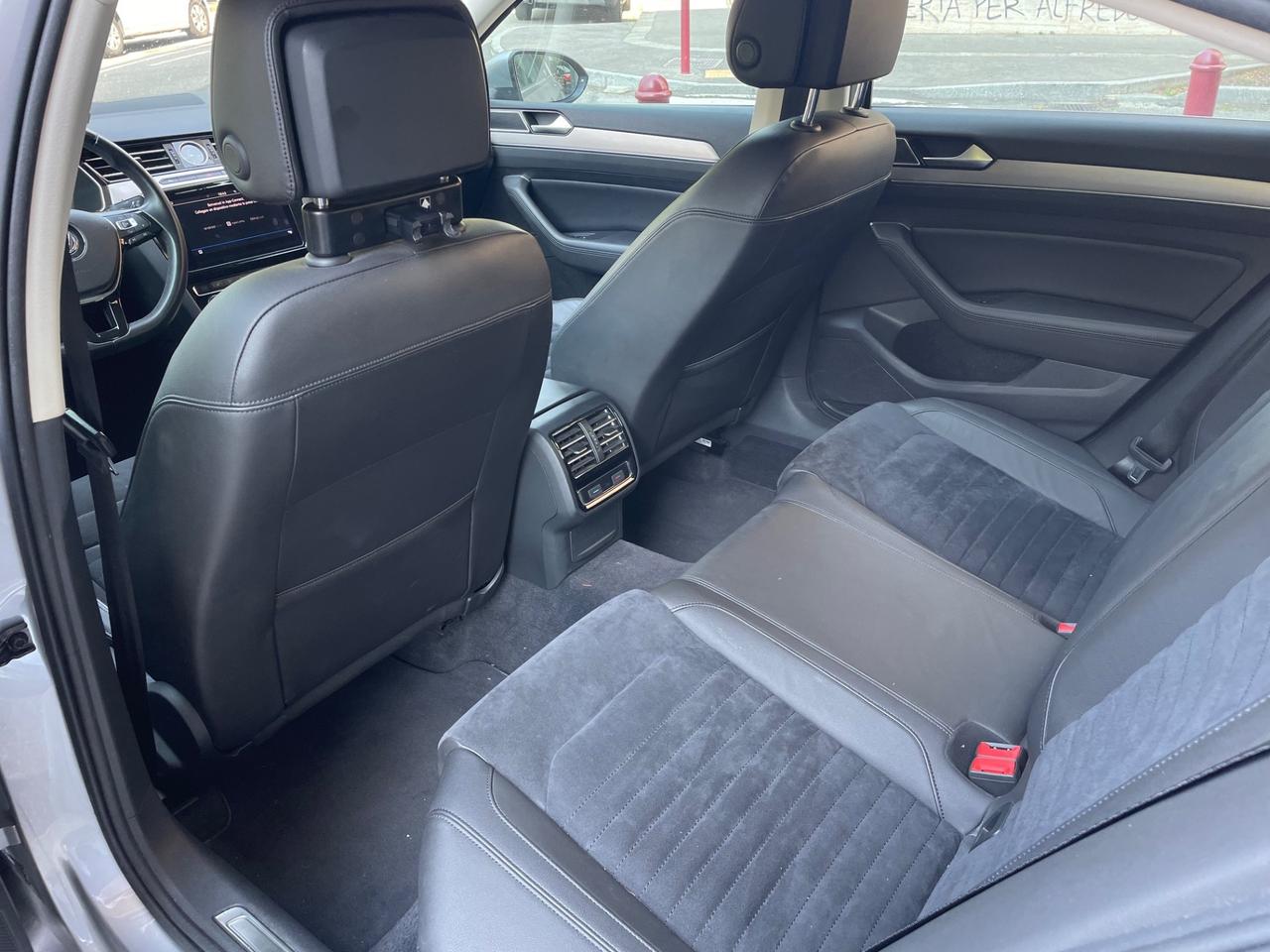 Volkswagen Passat 2.0 TDI 150CV SCR DSG Executive BMT