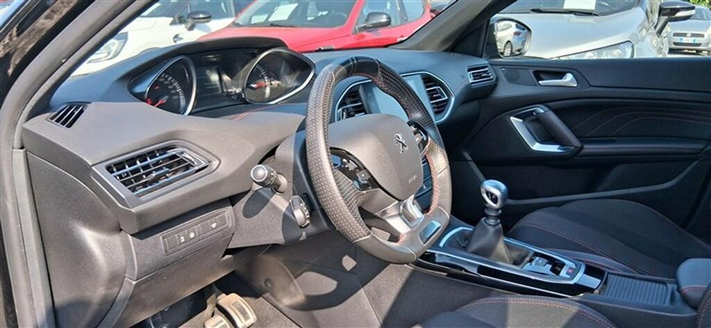 Peugeot 308 5 Porte 1.2 PureTech Turbo GT Line EAT