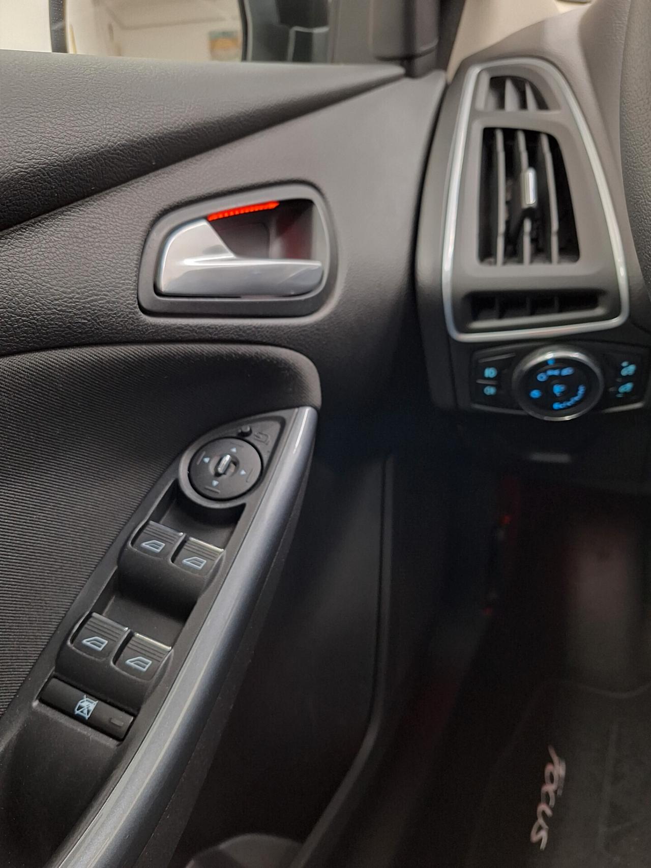 Ford Focus Titanium 1.6 TDCi 115cv