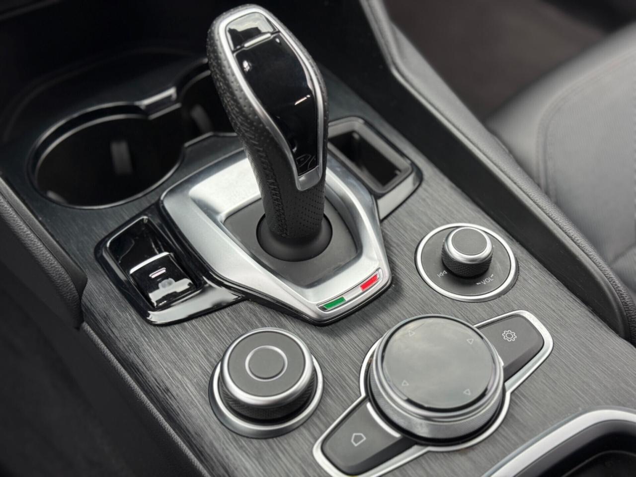 Alfa Romeo Giulia 2.2 Executive NAVI, TELECAMERA 75.000KM!