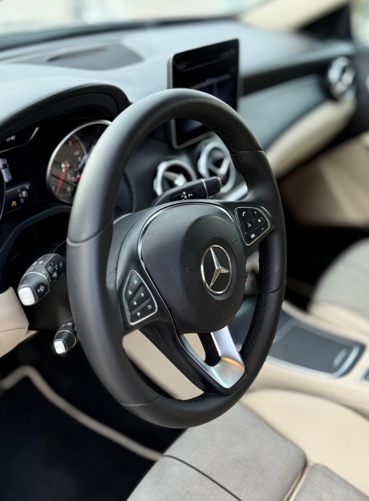 Mercedes-benz GLA 180 180d Automatic Premium