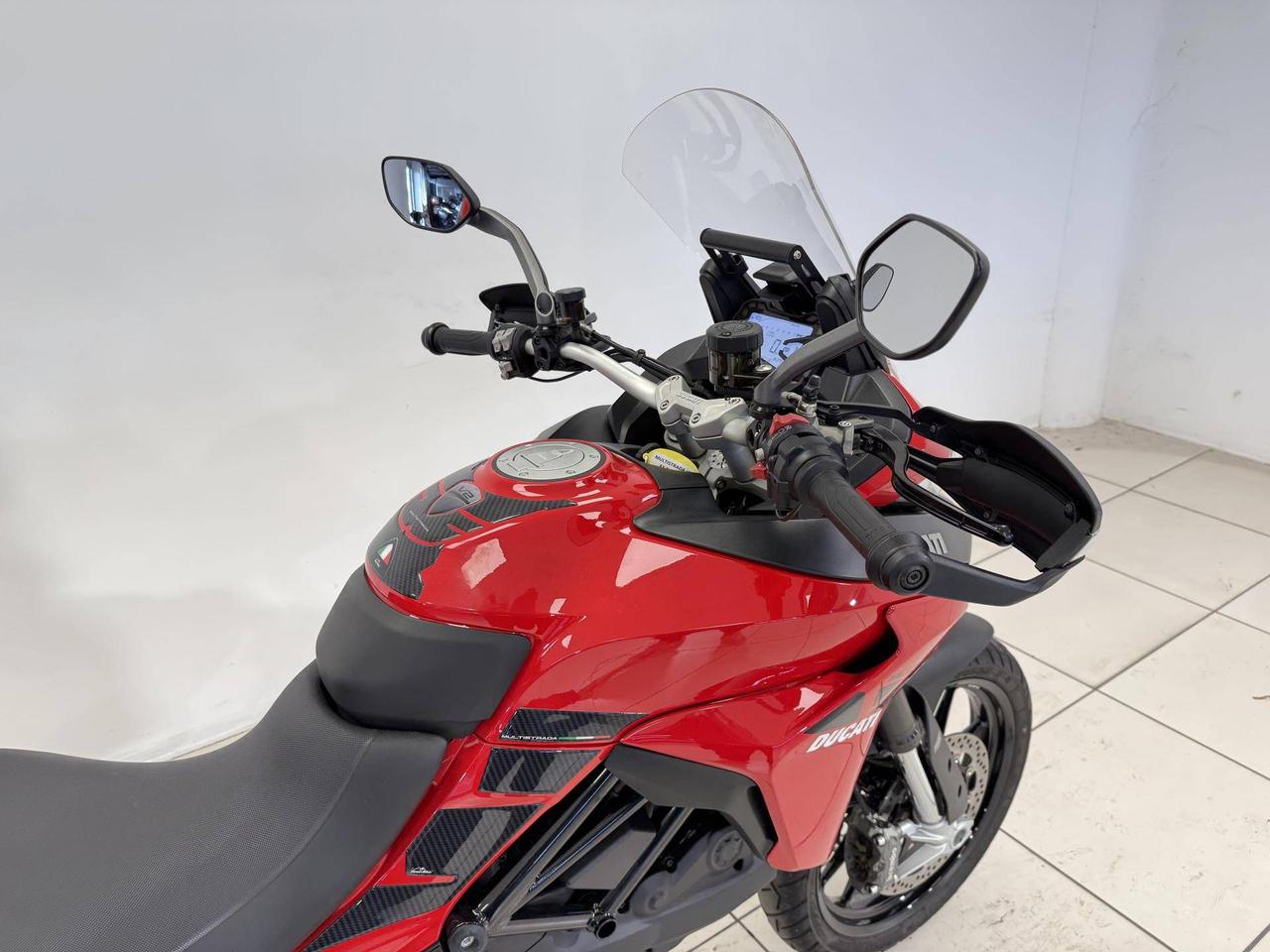 DUCATI Multistrada V2 950 Red
