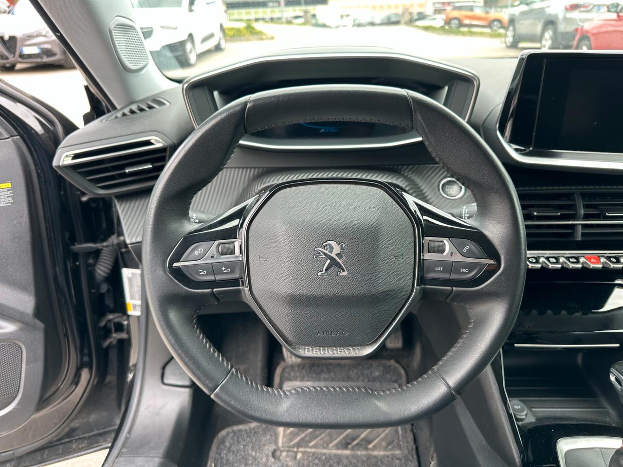 Peugeot 2008 PureTech 100 S&S Allure